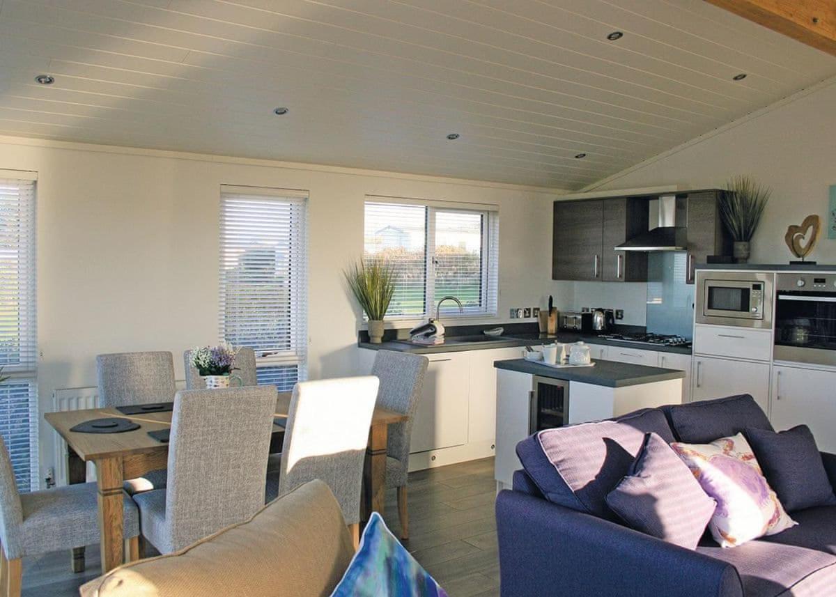 Fishguard Bay Resort Llanllawer Εξωτερικό φωτογραφία