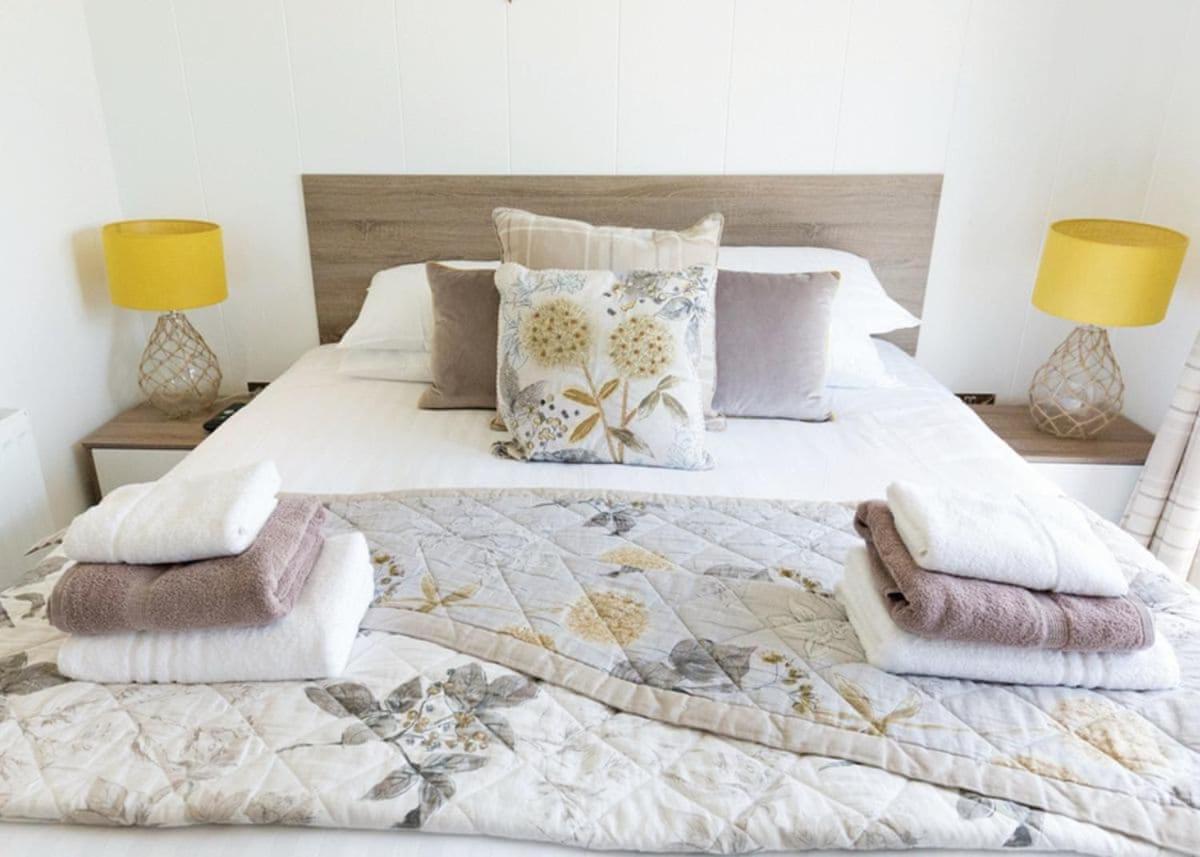 Fishguard Bay Resort Llanllawer Εξωτερικό φωτογραφία